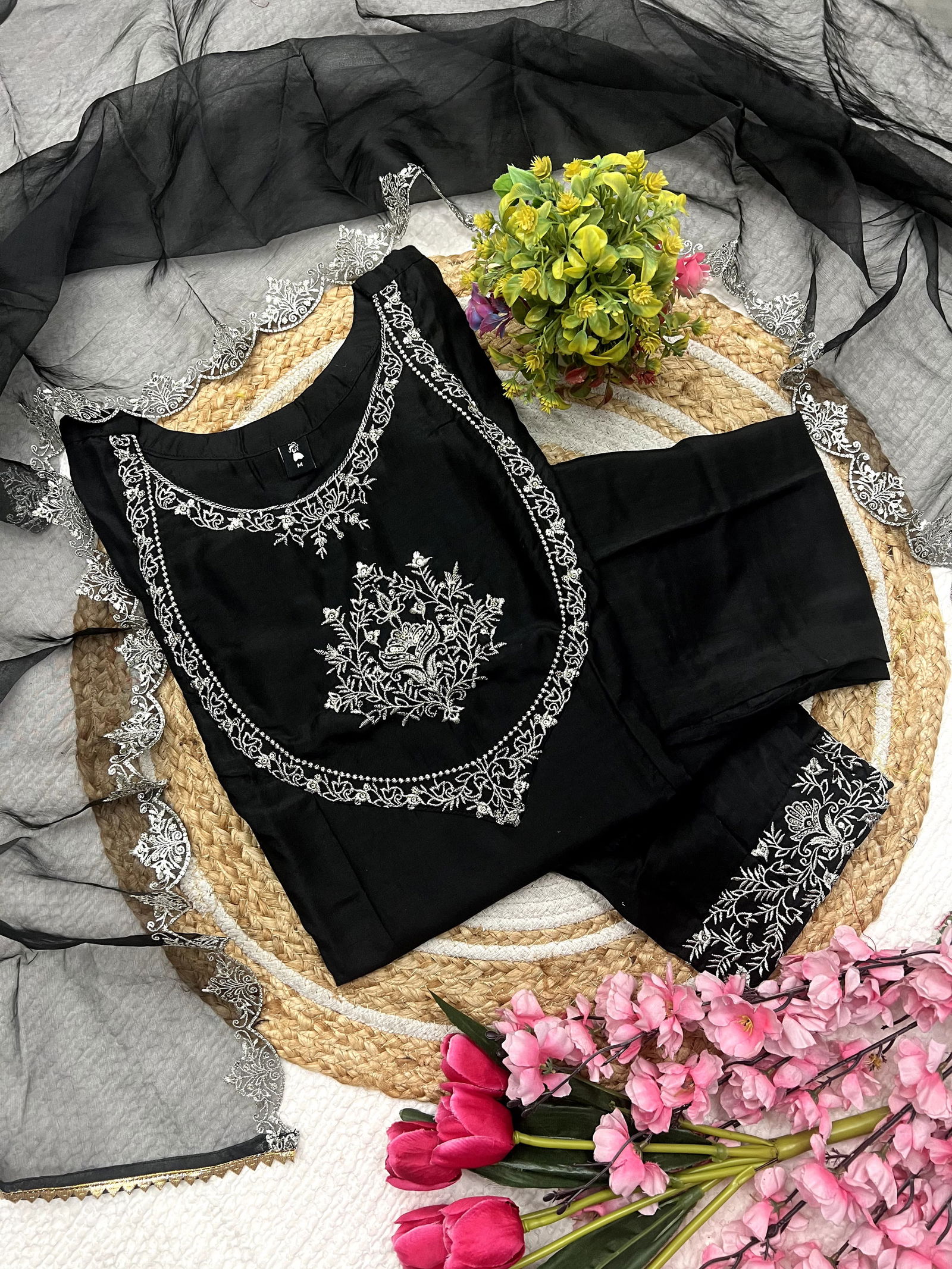 KF 5017 Kalaai Silk Embroidery Kurti With Bottom Dupatta Suppliers In India